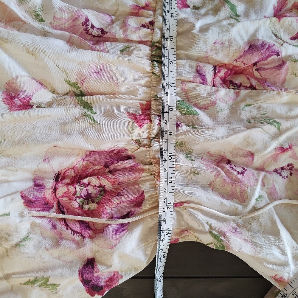 H&M Bubble Hem Floral Dress In Cream/Pink floral Size Small - Picture 8 of 13